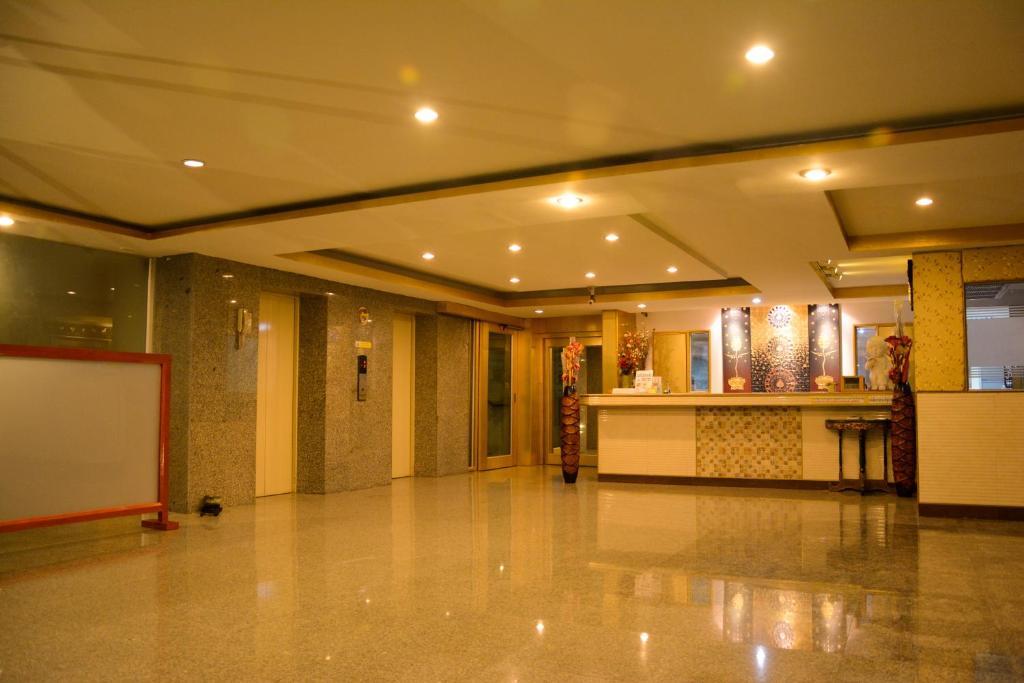 Pohseen Grand Palace Hotel Бангкок Екстер'єр фото