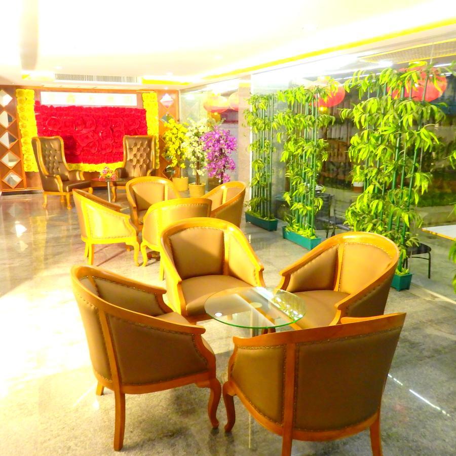 Pohseen Grand Palace Hotel Бангкок Екстер'єр фото