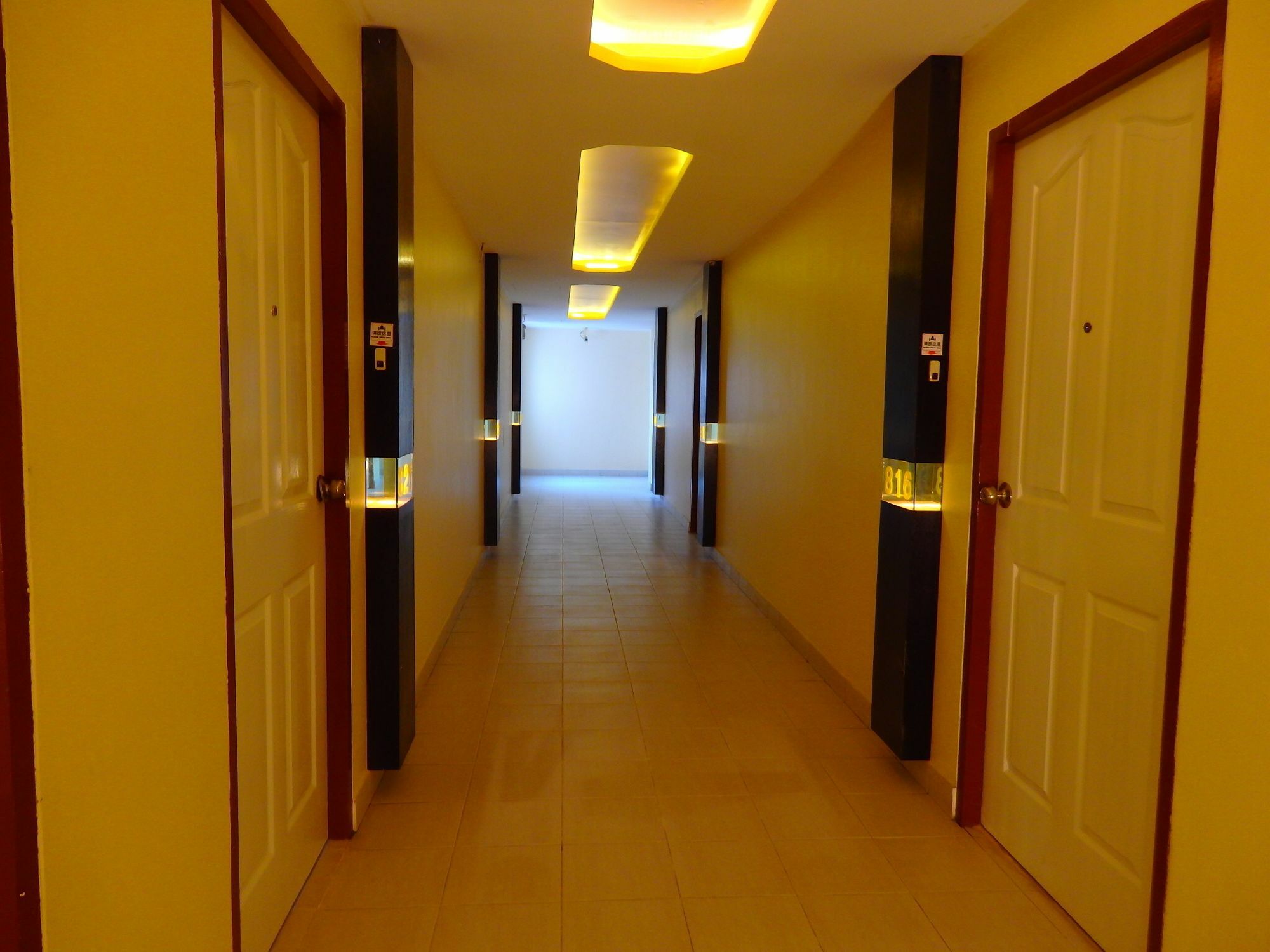 Pohseen Grand Palace Hotel Бангкок Екстер'єр фото