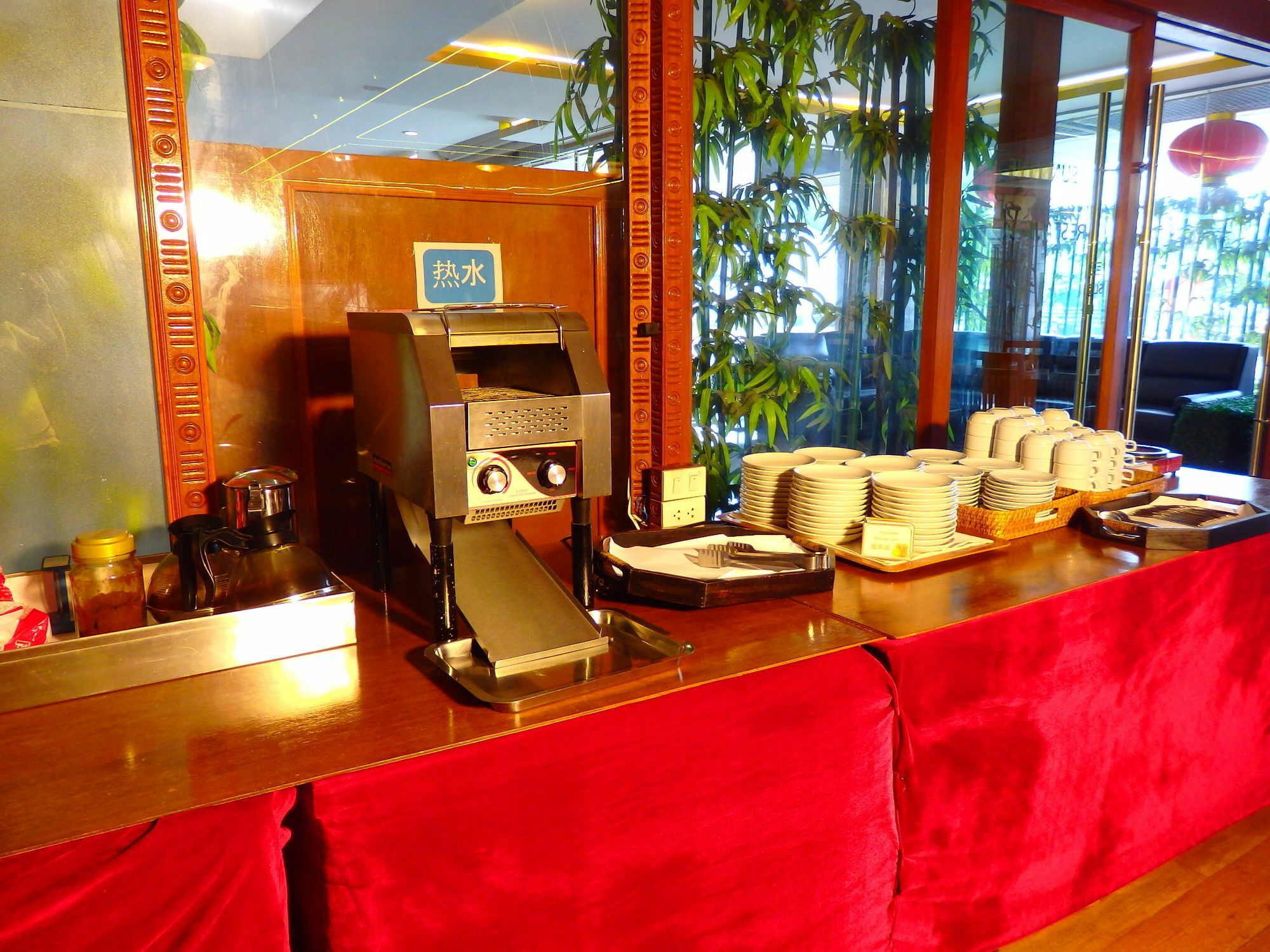 Pohseen Grand Palace Hotel Бангкок Екстер'єр фото